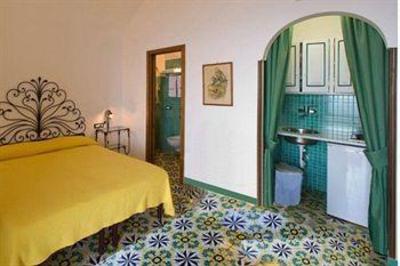 фото отеля La Caravella Apartments Positano