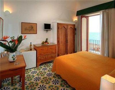 фото отеля La Caravella Apartments Positano