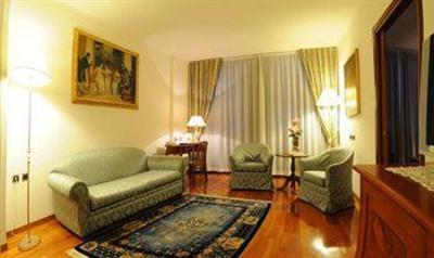 фото отеля BEST WESTERN Premier Hotel Globus City