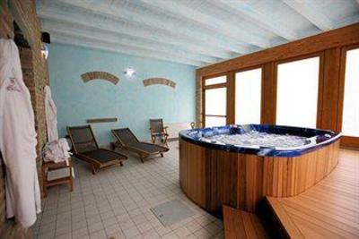 фото отеля Antico Borgo La Muratella Hotel Cologno al Serio