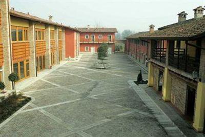 фото отеля Antico Borgo La Muratella Hotel Cologno al Serio