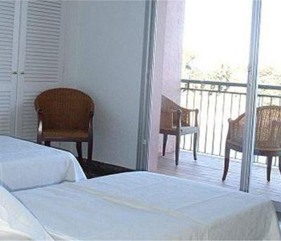 фото отеля Grifeu Hotel Llanca
