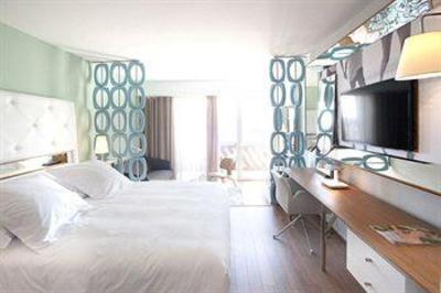 фото отеля L'Ile De La Lagune Hotel Saint-Cyprien