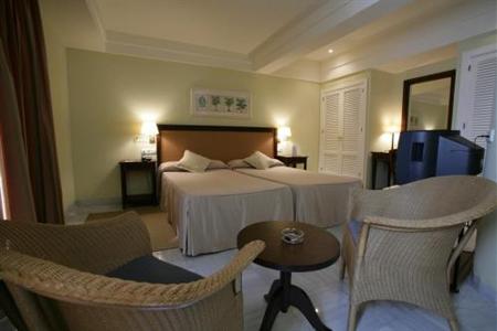 фото отеля Hotel Guadacorte Park Los Barrios