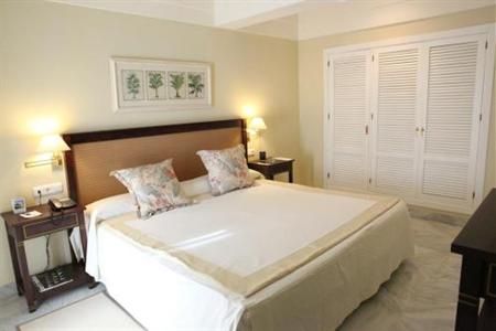 фото отеля Hotel Guadacorte Park Los Barrios