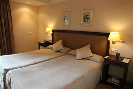 фото отеля Hotel Guadacorte Park Los Barrios