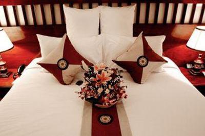 фото отеля Royal Empire Hotel