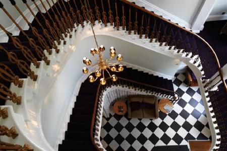 фото отеля The Ship Hotel Chichester