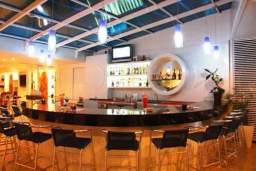 фото отеля Rayaburi Beach Club Hotel Phuket