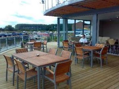 фото отеля Pilling's Lock Marina Penthouse