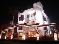 Cresent Villa