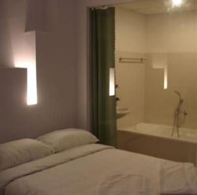 фото отеля Son & Daughter Guesthouse