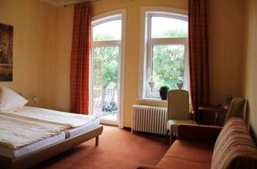 фото отеля Hotel-Restaurant Holsteiner Hof
