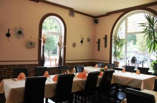 фото отеля Hotel-Restaurant Holsteiner Hof