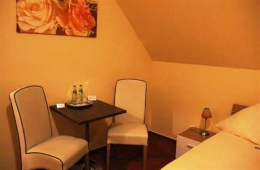 фото отеля Hotel-Restaurant Holsteiner Hof