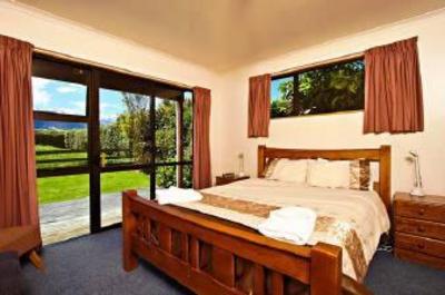 фото отеля Ardara Lodge Bed & Breakfast