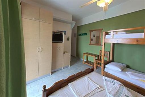 фото отеля Fantasia Studios And Apartments
