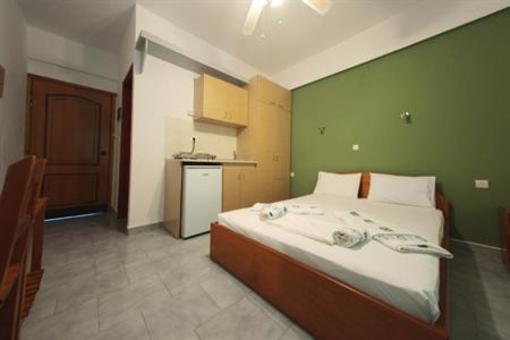 фото отеля Fantasia Studios And Apartments