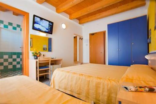 фото отеля Hotel Helen Caorle