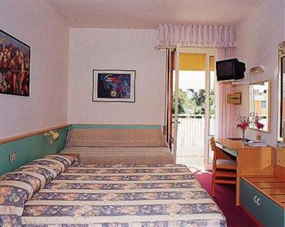 фото отеля Hotel Helen Caorle