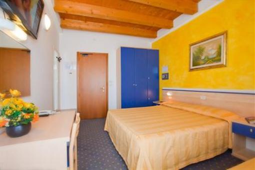 фото отеля Hotel Helen Caorle