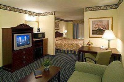 фото отеля Country Inn & Suites Tampa/Brandon