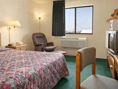 фото отеля Super 8 Motel Faulkton