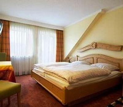 фото отеля Wellvital Landhaus zum Hirschen Kemnath