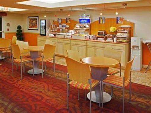фото отеля Holiday Inn Express & Suites Modesto-Salida