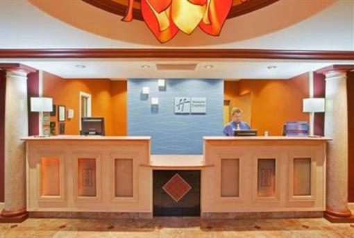 фото отеля Holiday Inn Express & Suites Modesto-Salida