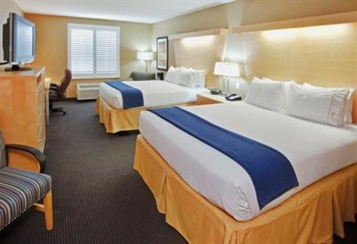 фото отеля Holiday Inn Express & Suites Modesto-Salida