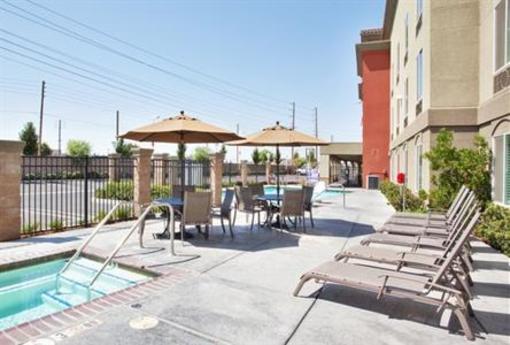 фото отеля Holiday Inn Express & Suites Modesto-Salida