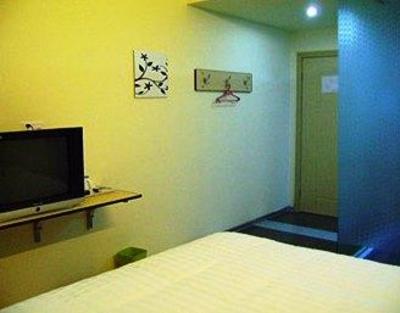 фото отеля Anyi 99 Express Inn Anyang Wenfeng Overcross