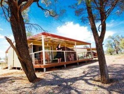 фото отеля Mungo Lodge Gol Gol
