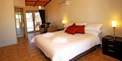 фото отеля Mungo Lodge Gol Gol