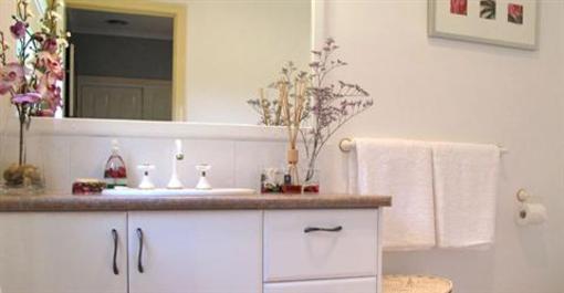 фото отеля Jacaranda Creek Farmstay & B&B