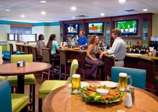 фото отеля Oceanside Inn and Suites