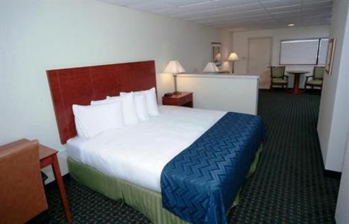 фото отеля Oceanside Inn and Suites