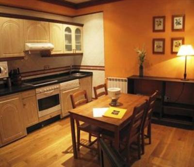 фото отеля Apartamentos San Roque Llanes