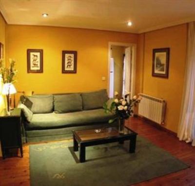 фото отеля Apartamentos San Roque Llanes