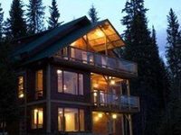 Eh Canadian Lodge