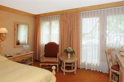 фото отеля Hotel Schweizerhof And Residence Zermatt