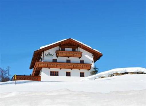 фото отеля Adlerhof Ferienwohnungen