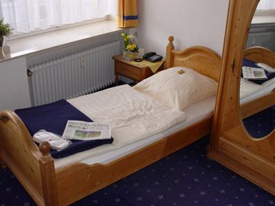 фото отеля Hotel Garni Leineweber Mülheim an der Ruhr