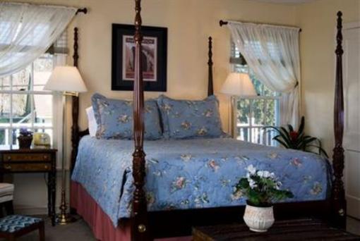 фото отеля Harrison House Bed and Breakfast