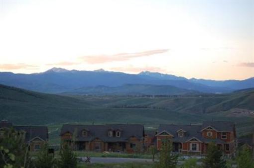 фото отеля Kicking Horse Lodges Alpine Resort Granby (Colorado)
