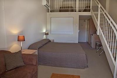 фото отеля Banjo Paterson Inn