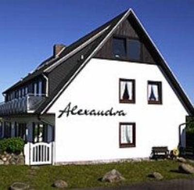 фото отеля Alexandra Ferienappartements Wenningstedt