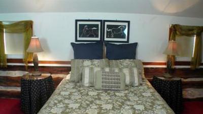 фото отеля Full Moon Inn