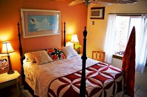 фото отеля Lahaina Bungalow